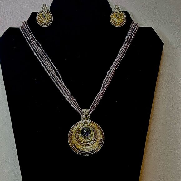 VINTAGE | BEST | Necklace and Earring Set | Beaded - Picture 1 of 5